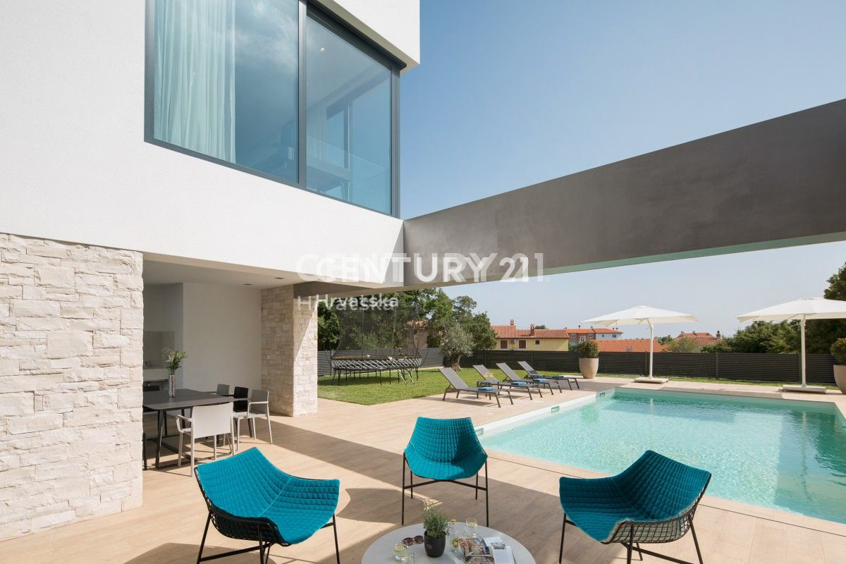 ISTRA, PULA, OKOLICA, ČUDOVITA MODERNA VILA