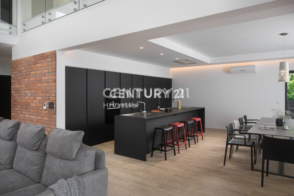 ISTRA, PULA, OKOLICA, ČUDOVITA MODERNA VILA