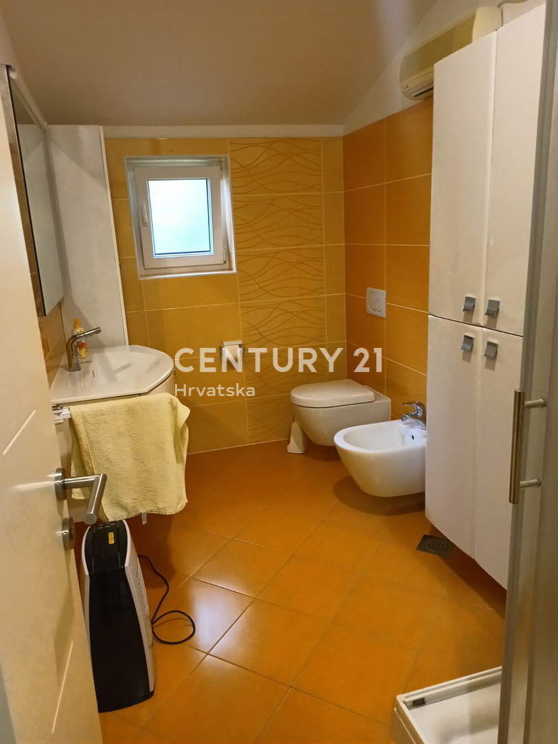 LIŽNJAN, PRODAJA ENONADSTROPNE HIŠE