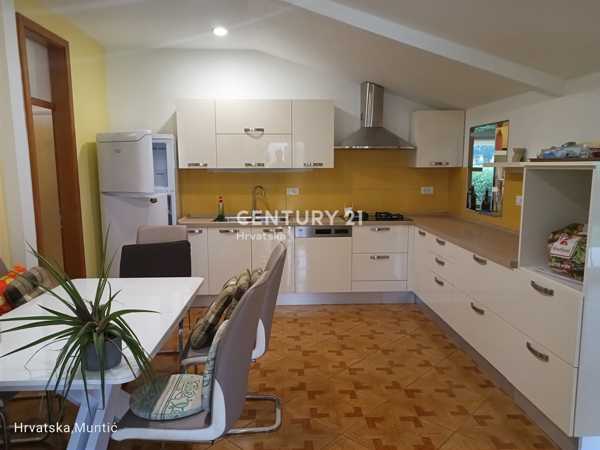 LIŽNJAN, PRODAJA ENONADSTROPNE HIŠE