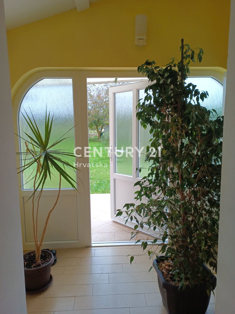 LIŽNJAN, PRODAJA ENONADSTROPNE HIŠE