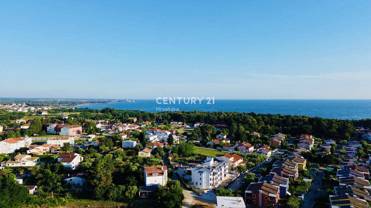 UMAG, BAŠANIJA, ATRAKTIVNO GRADBENO ZEMLJIŠČE 300 METROV OD MORA