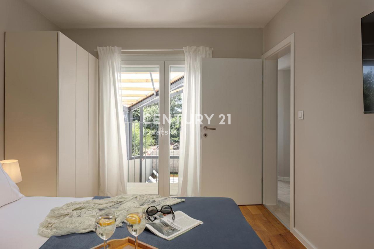 ISTRA, BRTONIGLA - VISOKI TURISTIČNI POTENCIAL, BAZEN + 4 SPALNICE