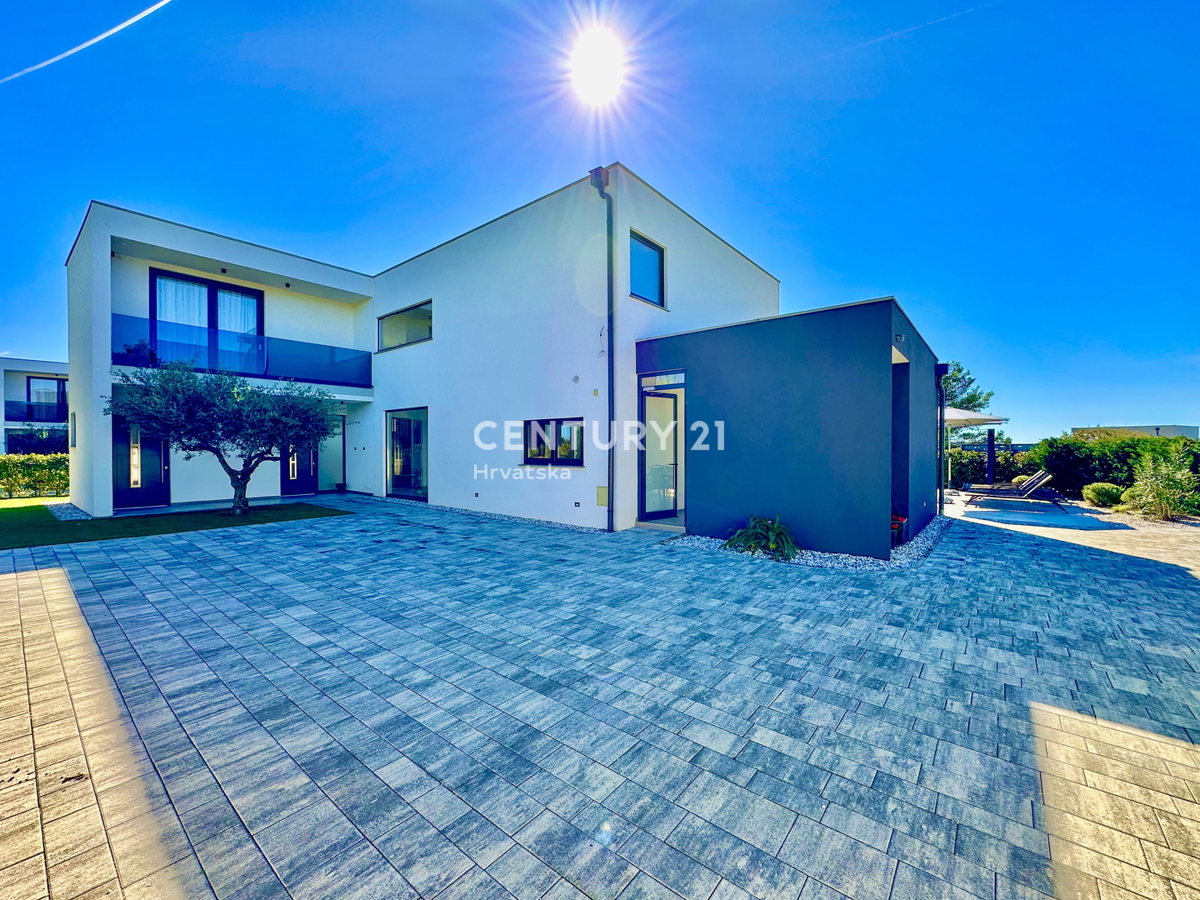 POREČ, OKOLICA, EKSKLUZIVNA DIZAJNERSKA VILA S POGLEDOM NA MORJE