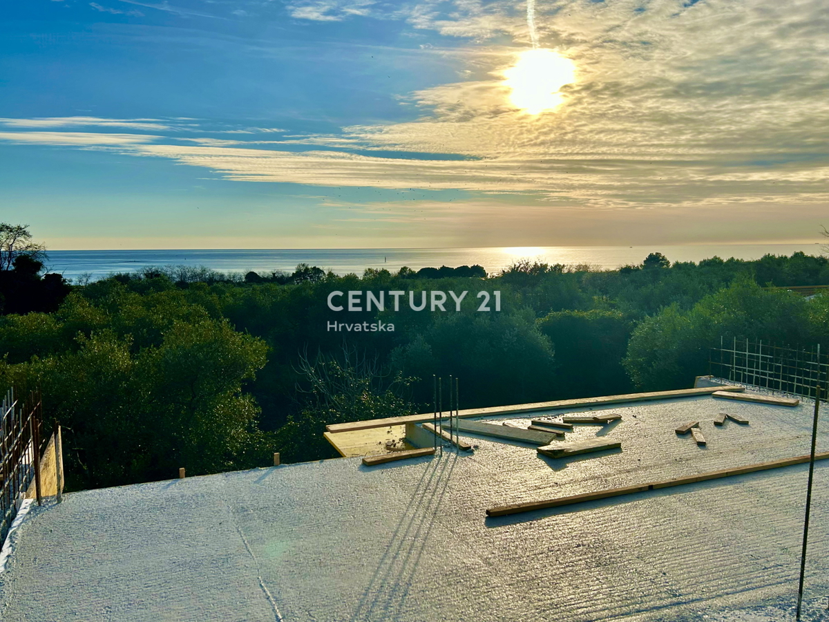 UMAG, PENTHOUSE S PANORAMSKIM RAZGLEDOM NA MORJE