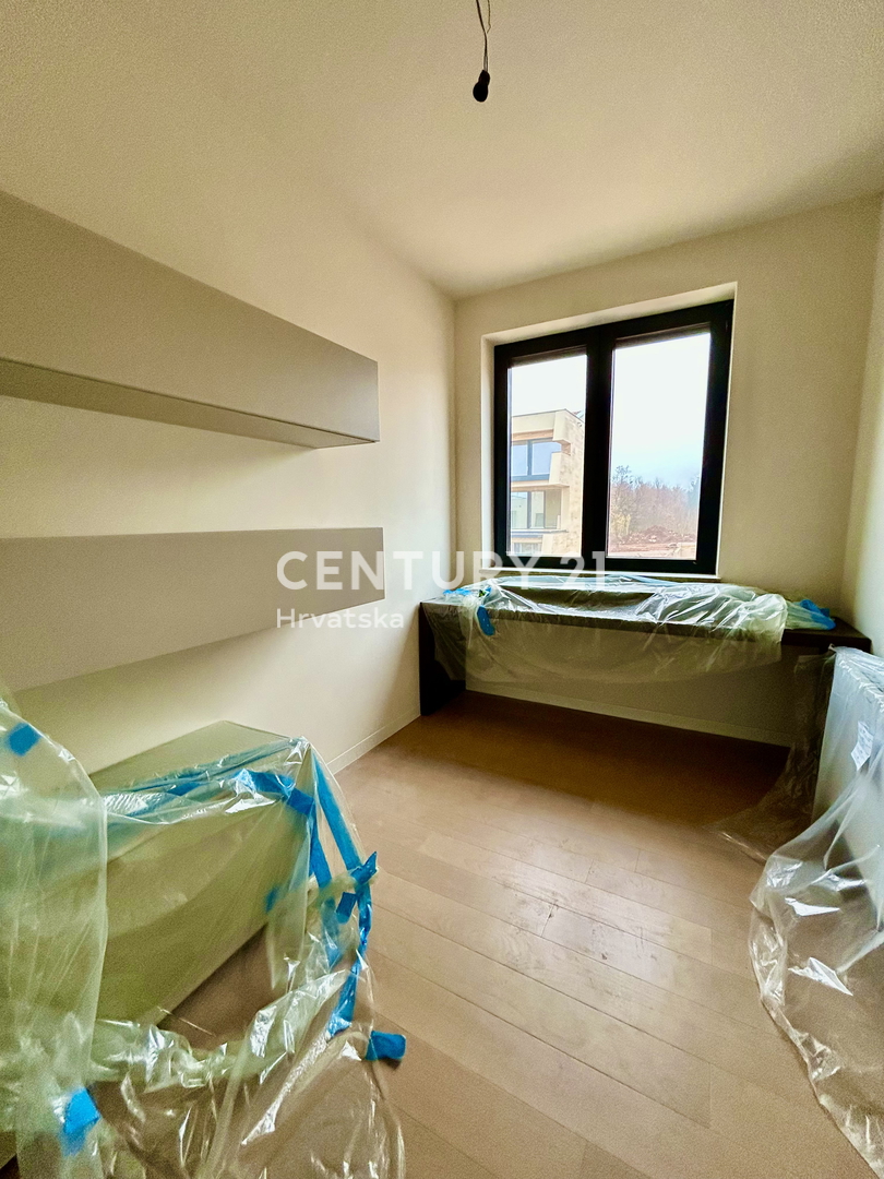 UMAG, VILA SAMO 150 METROV OD PLAŽE IN MORJA