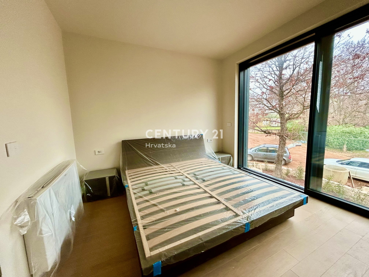 UMAG, VILA SAMO 150 METROV OD PLAŽE IN MORJA