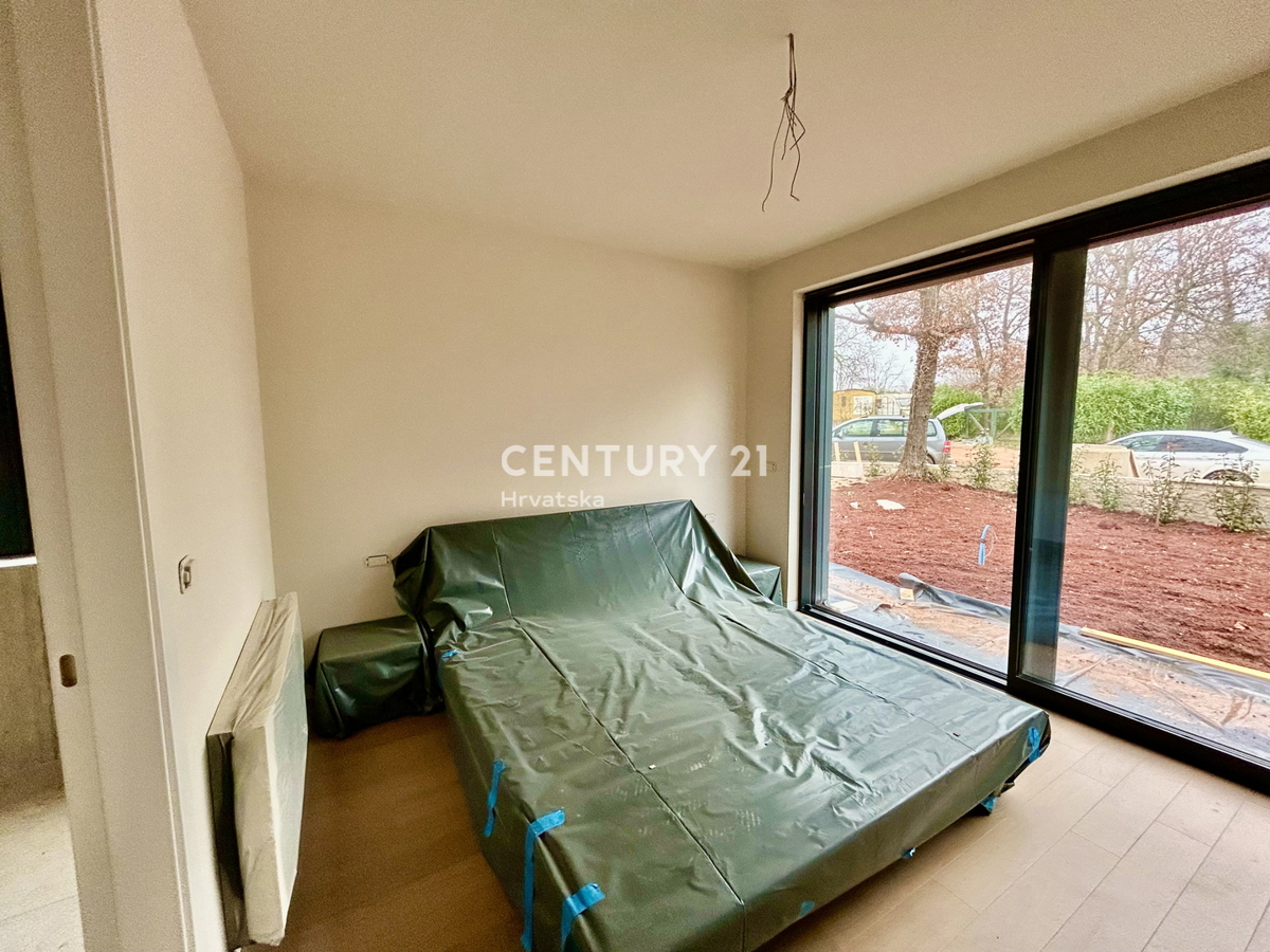 UMAG, VILA SAMO 150 METROV OD PLAŽE IN MORJA