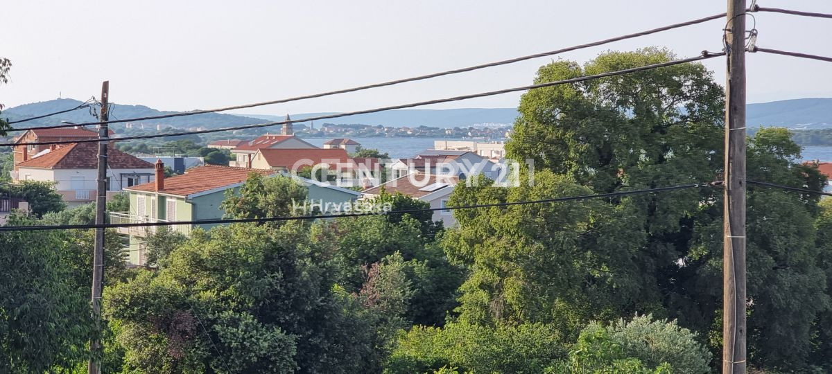 Hiša, Samostojna, Pašman, Kraj
