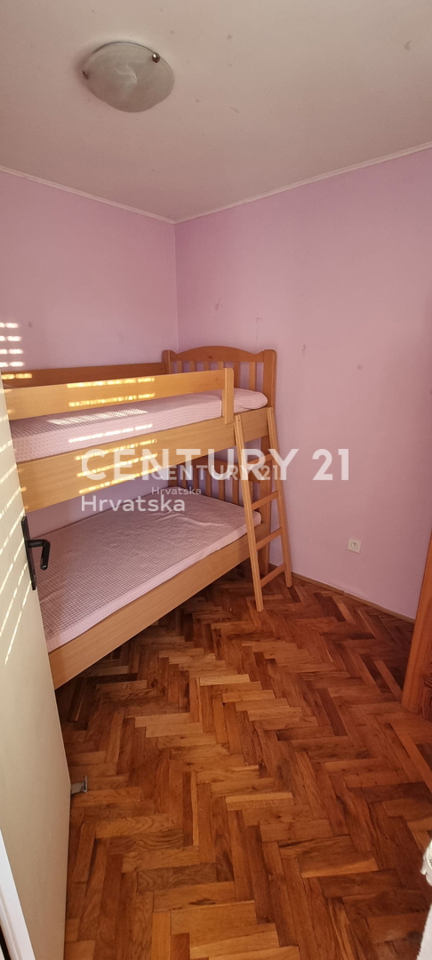 Hiša, Samostojna, Pašman, Kraj