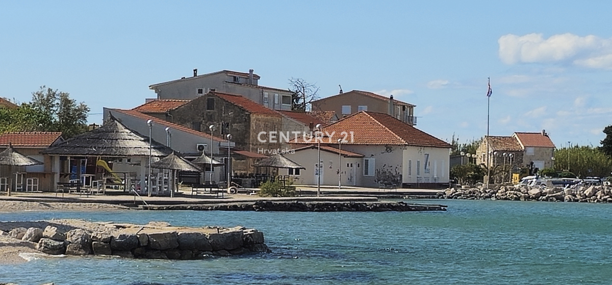 Pašman, Dobropoljana, gradbeno zemljišče 60 m do plaže