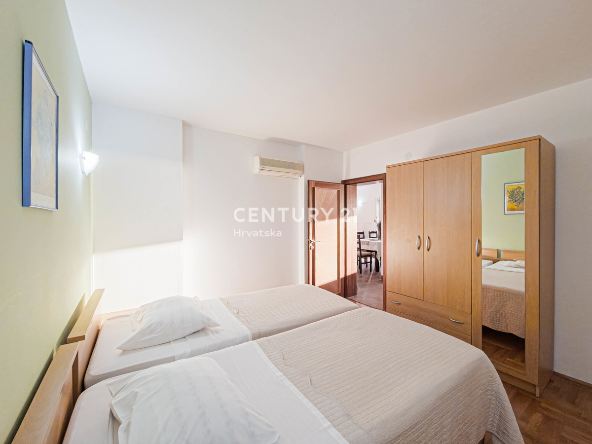 Zadar, Sukošan, stanovanje 123 m2, pritličje, garaža, shramba, čudovit razgled na morje