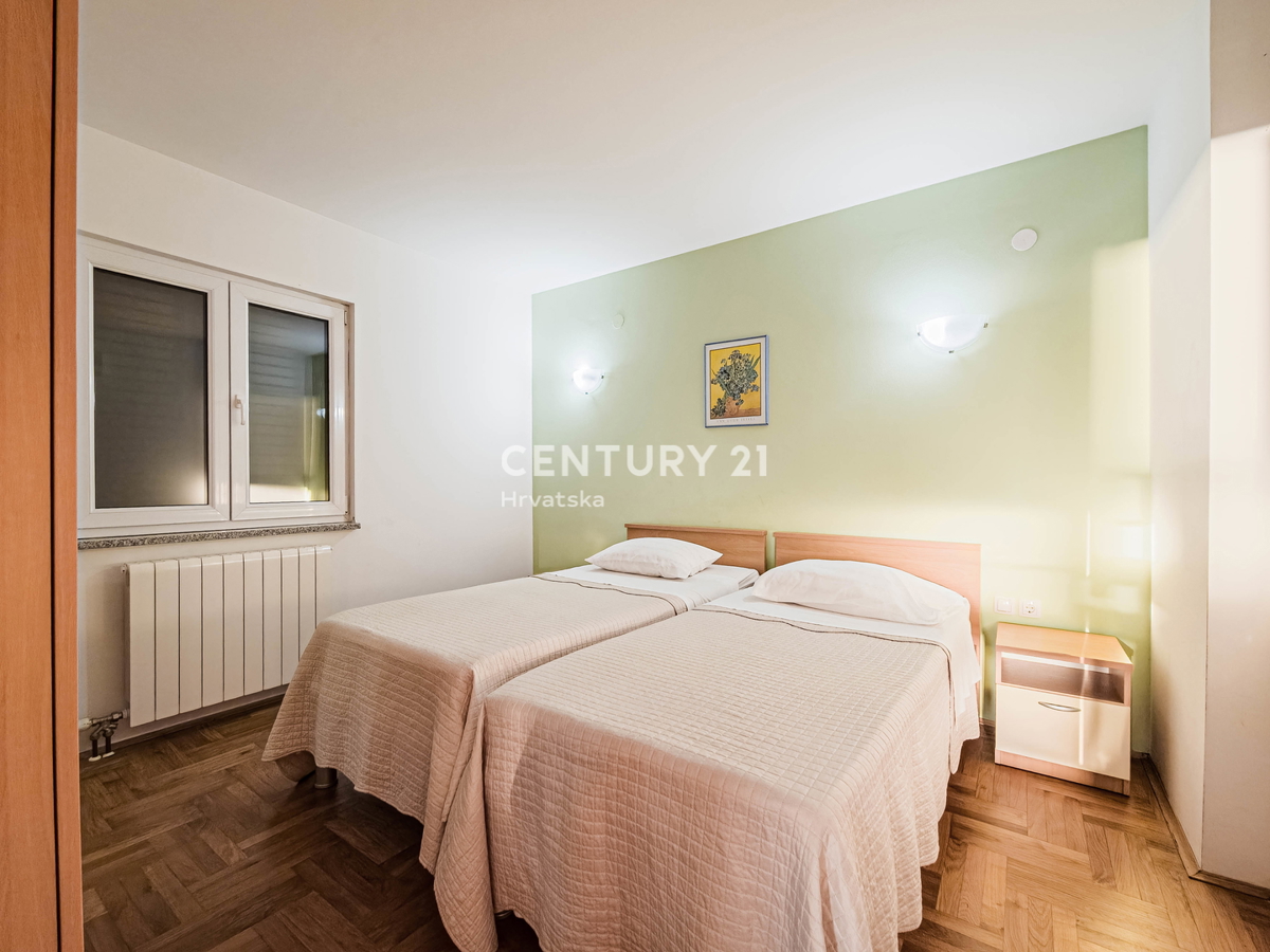 Zadar, Sukošan, stanovanje 123 m2, pritličje, garaža, shramba, čudovit razgled na morje