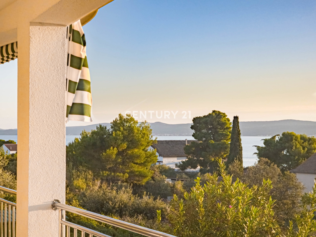 Zadar, Sukošan, stanovanje 123 m2, pritličje, garaža, shramba, čudovit razgled na morje