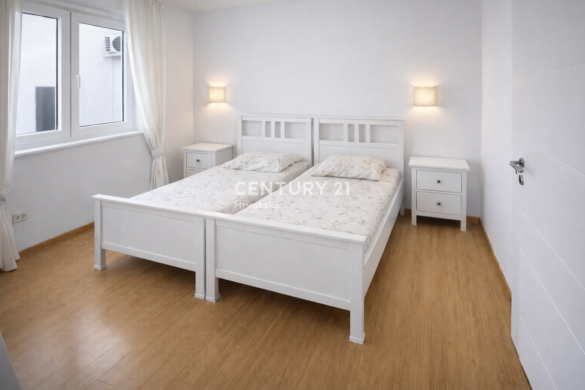 Vir – apartma s strešno teraso in panoramskim pogledom na morje, 40 m od morja