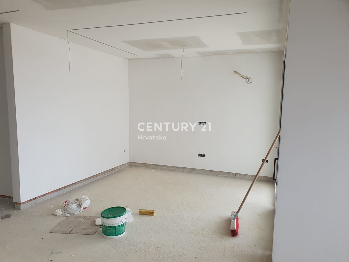 ZADAR, BILI BRIG, luksuzní novostavba, 3,5 pokoje, 110 m2, přízemí, zahrada

ZADAR, BILI BRIG, luksusowa nowa inwestycja, 3,5 pokoju, 110 m2, parter, ogród

ZADAR, BILI BRIG, luxus újépítés, 3,5 szoba, 110 m2, földszint, kert

ZADAR, BILI BRIG, luksu