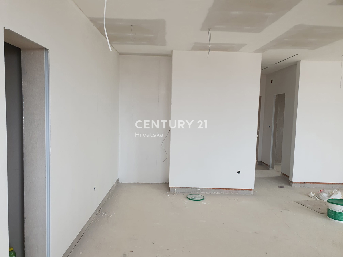 ZADAR, BILI BRIG, luksuzní novostavba, 3,5 pokoje, 110 m2, přízemí, zahrada

ZADAR, BILI BRIG, luksusowa nowa inwestycja, 3,5 pokoju, 110 m2, parter, ogród

ZADAR, BILI BRIG, luxus újépítés, 3,5 szoba, 110 m2, földszint, kert

ZADAR, BILI BRIG, luksu