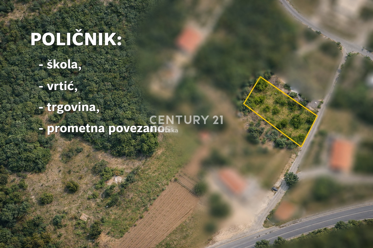 POLIČNIK, GRADBENO ZEMLJIŠČE 815 m2 OB CESTI