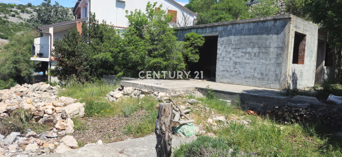 Lugovo Šugarje - Barić Drage - zemljišče ob morju, z začetim gradbenim projektom in gradbenim dovoljenjem