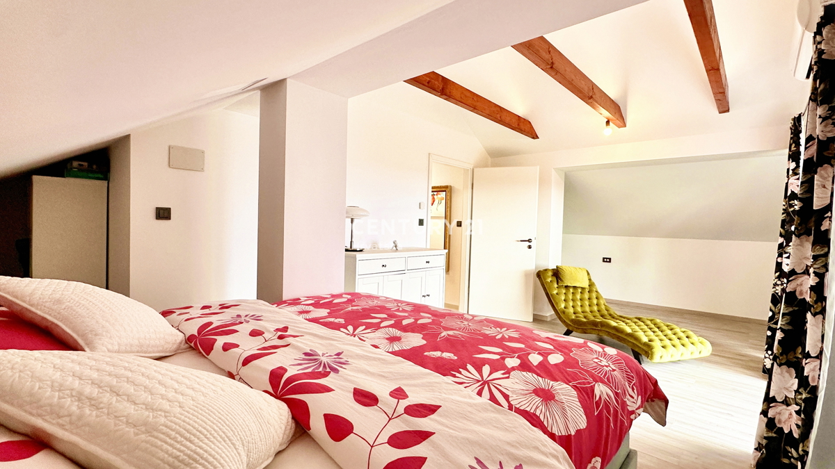 Čudovito obnovljena hiša s čudovitim razgledom na Ivančico in Kalnik