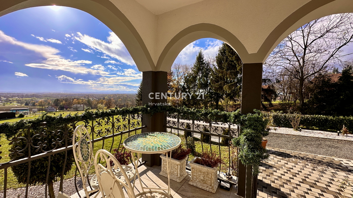 Čudovito obnovljena hiša s čudovitim razgledom na Ivančico in Kalnik