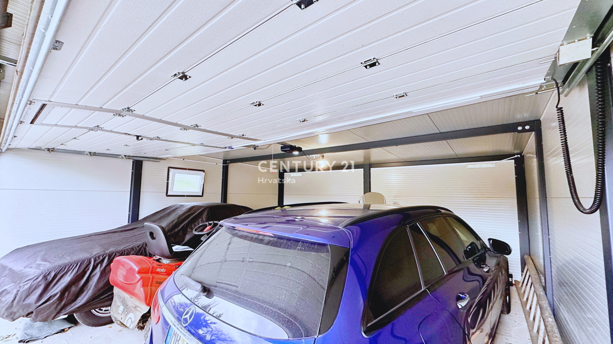 Čudovito obnovljena hiša s čudovitim razgledom na Ivančico in Kalnik