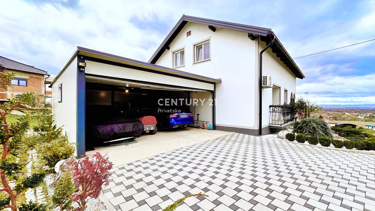 Čudovito obnovljena hiša s čudovitim razgledom na Ivančico in Kalnik