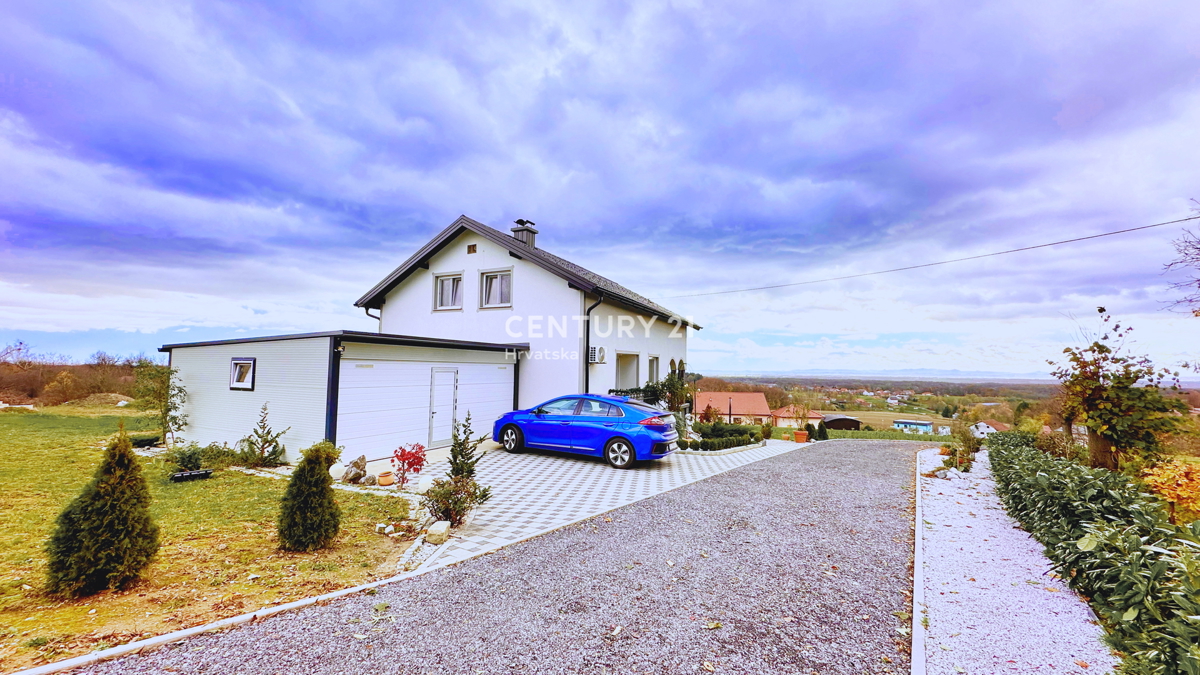 Čudovito obnovljena hiša s čudovitim razgledom na Ivančico in Kalnik