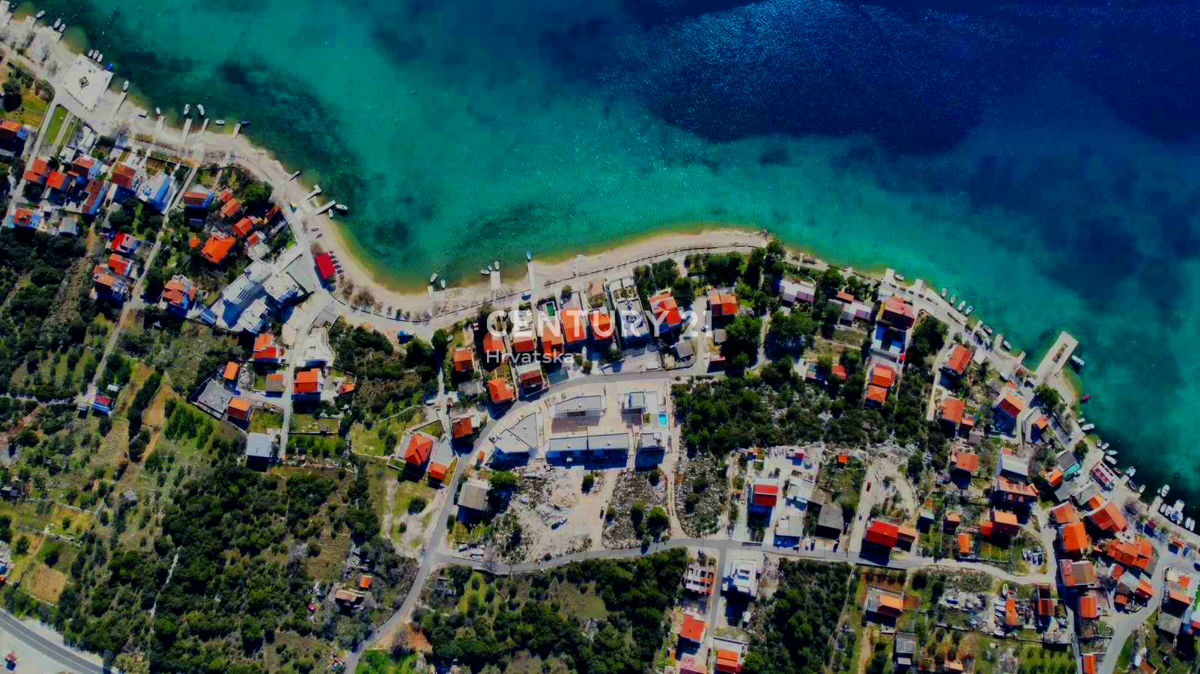 Luksuzno stanovanje v Grebaštici – razgled, prostor in morje na dosegu roke!