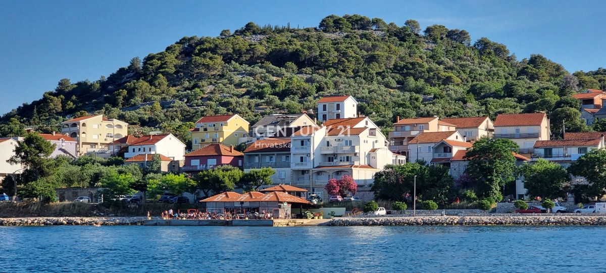 Tkon, Pašman, gradbena parcela z razgledom na morje