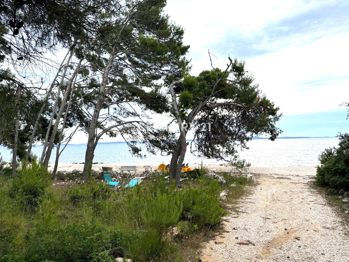 Vir - Zadar - kmetijsko zemljišče z možnostjo gradnje št. 5