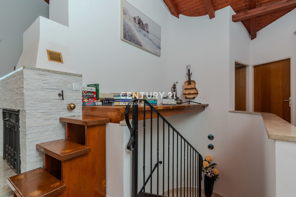 Zadar - Zaton - Hiša z dvema apartmajema - Znižano!
