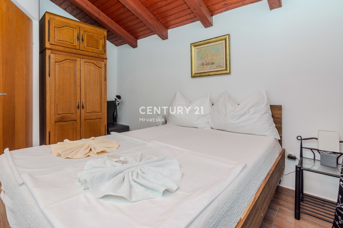 Zadar - Zaton - Hiša z dvema apartmajema - Znižano!