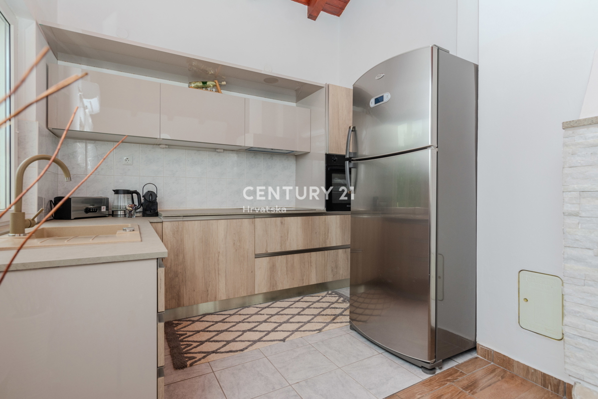 Zadar - Zaton - Hiša z dvema apartmajema - Znižano!