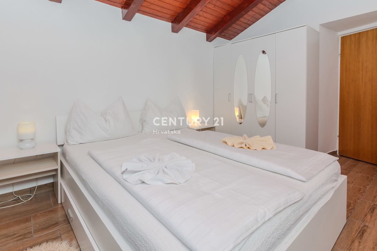 Zadar - Zaton - Hiša z dvema apartmajema - Znižano!