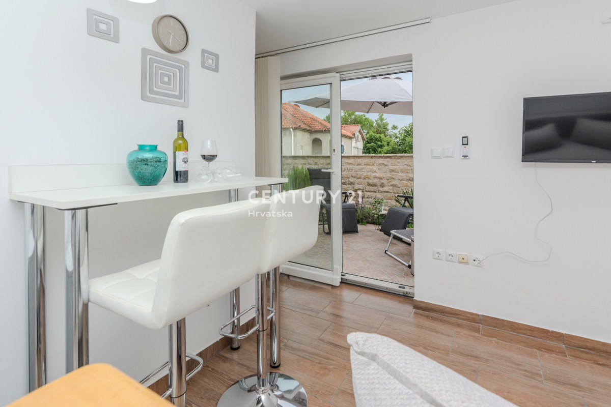 Zadar - Zaton - Hiša z dvema apartmajema - Znižano!