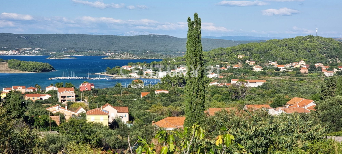 Pašman, Barotul, Gradbena zemljišča 70 m od morja s priključkom vode