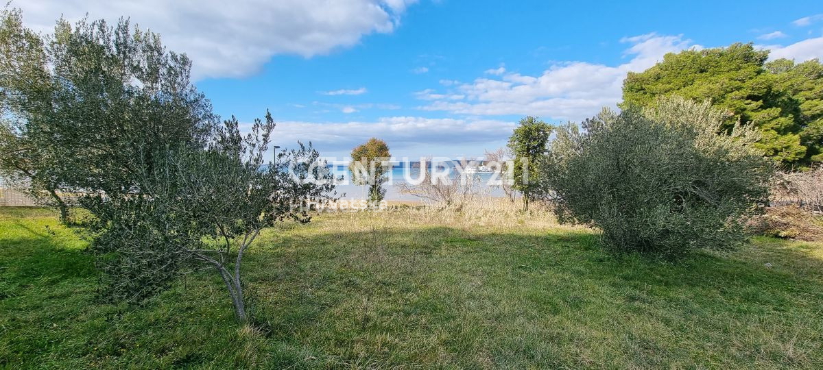 Pašman, Barotul, Gradbena zemljišča 70 m od morja s priključkom vode