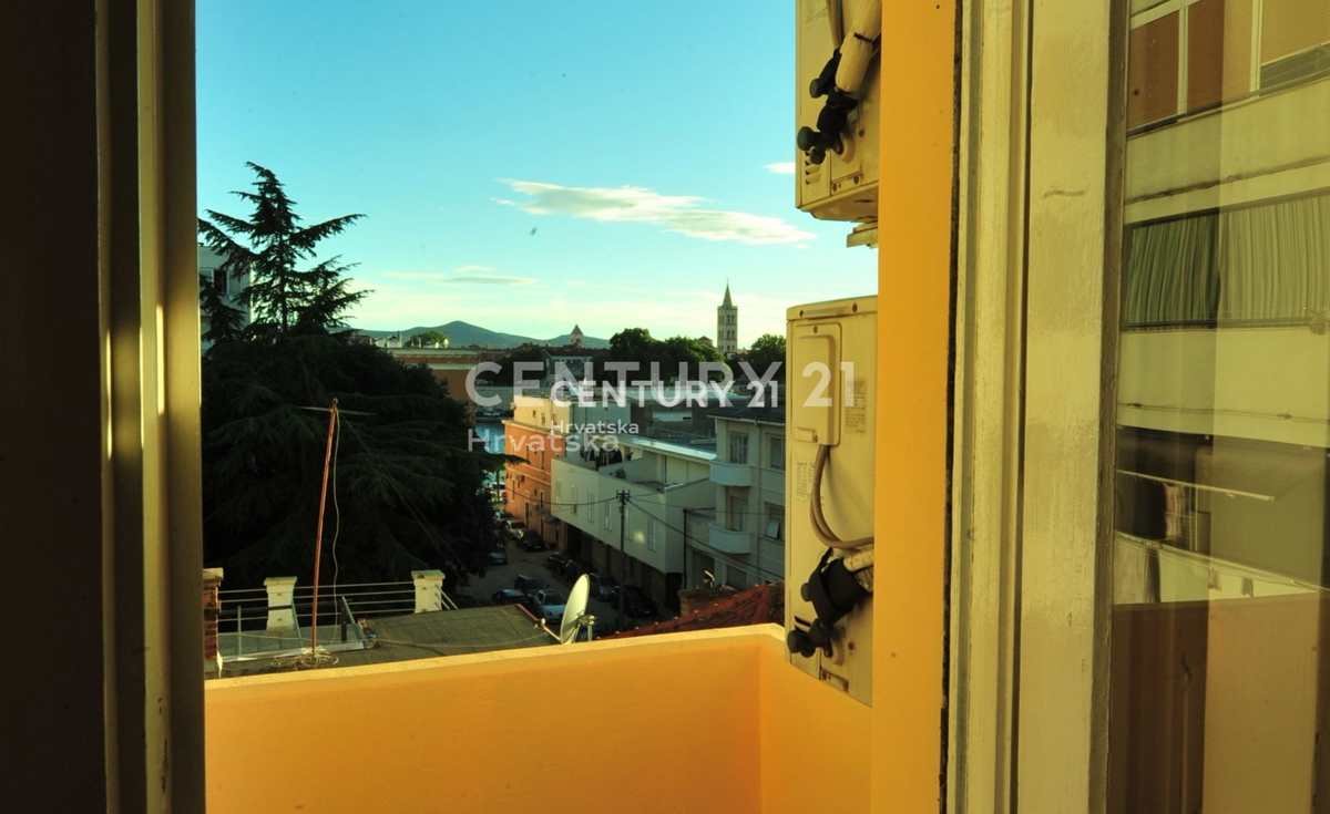 ZADAR, VOŠTARNICA, 4-POSTELJNO STANOVANJE, OPREMLJENO IN TAKOJ NA VOLJO