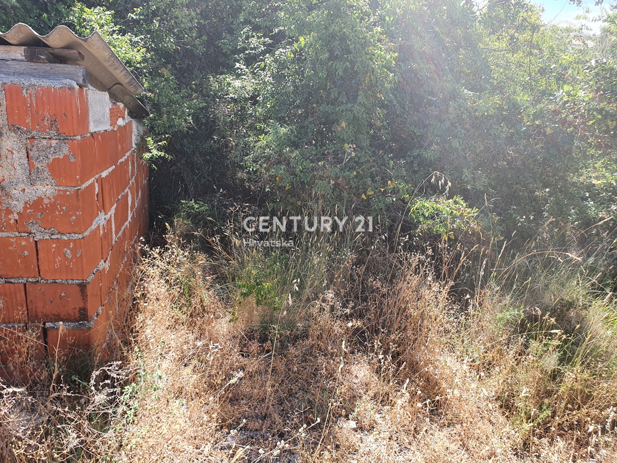 Drage - Pakoštane - gradbeno zemljišče z razgledom na morje in marino
