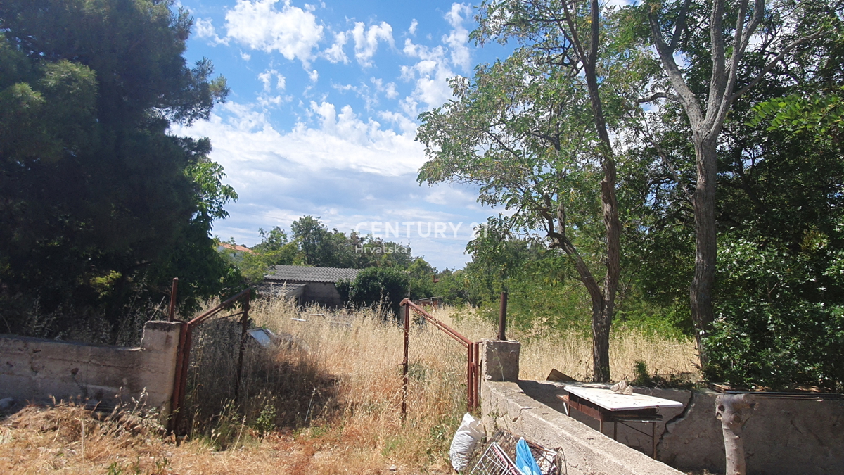 Drage - Pakoštane - gradbeno zemljišče z razgledom na morje in marino