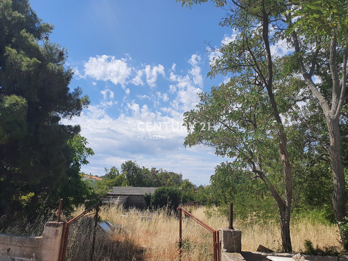 Drage - Pakoštane - gradbeno zemljišče z razgledom na morje in marino