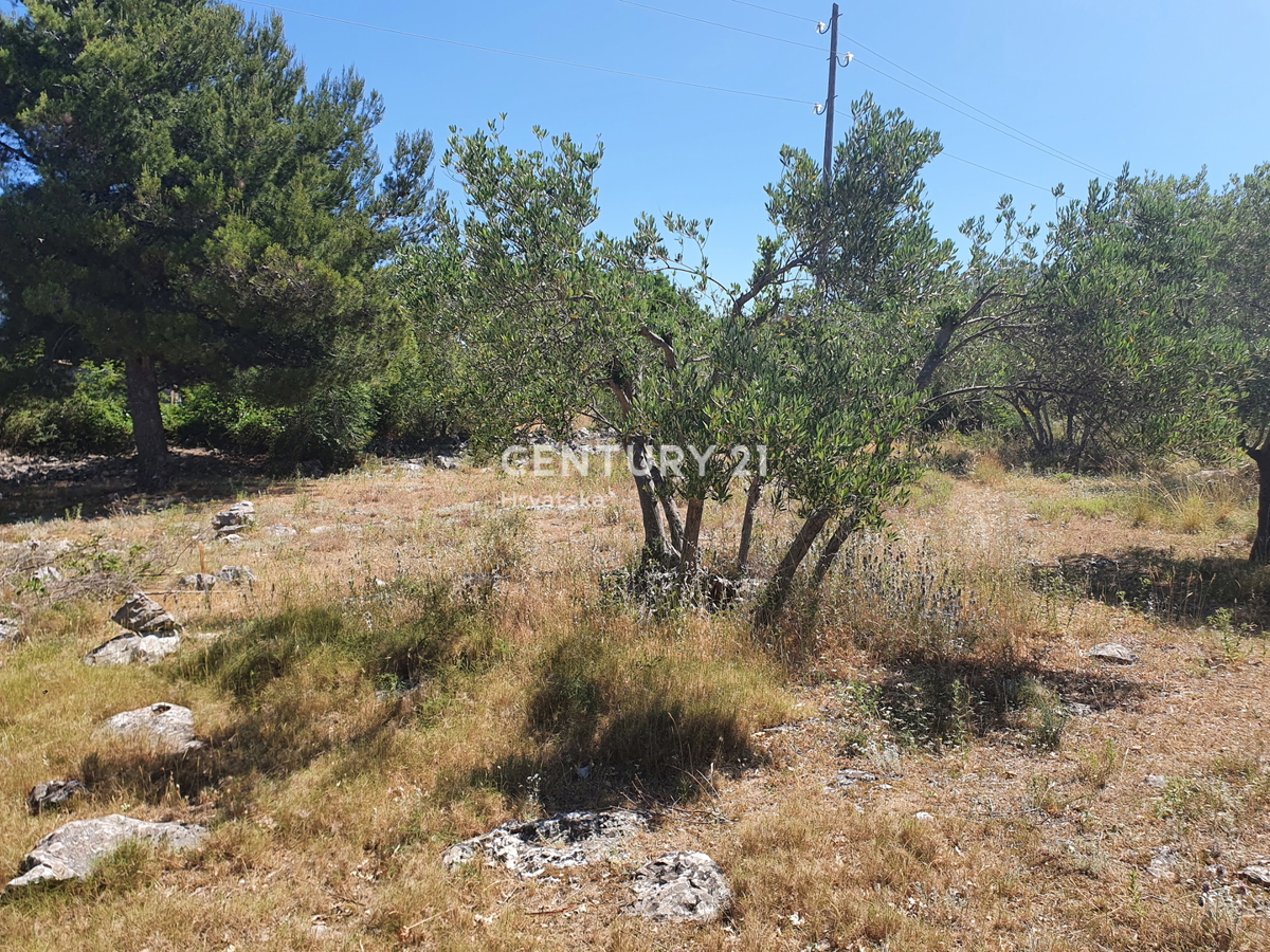 Drage - Pakoštane - gradbeno zemljišče z razgledom na morje in marino