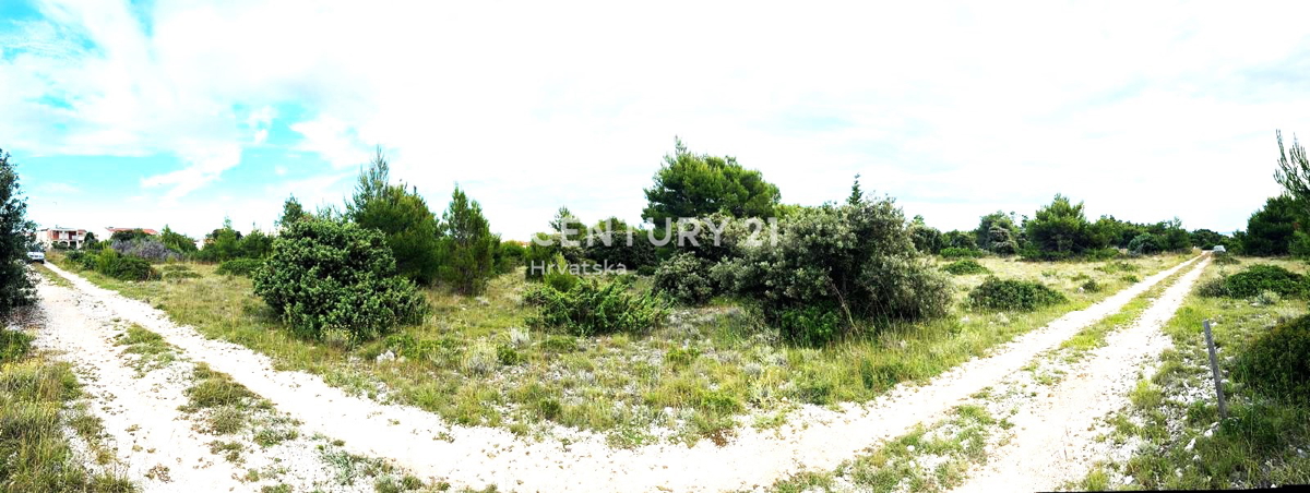 Vir - Zadar - kmetijsko zemljišče s potencialom za gradnjo št. 6
