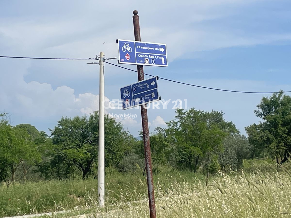 Poljoprivredno zemljišče v Svetem Filipu in Jakovu površine 5953 m2