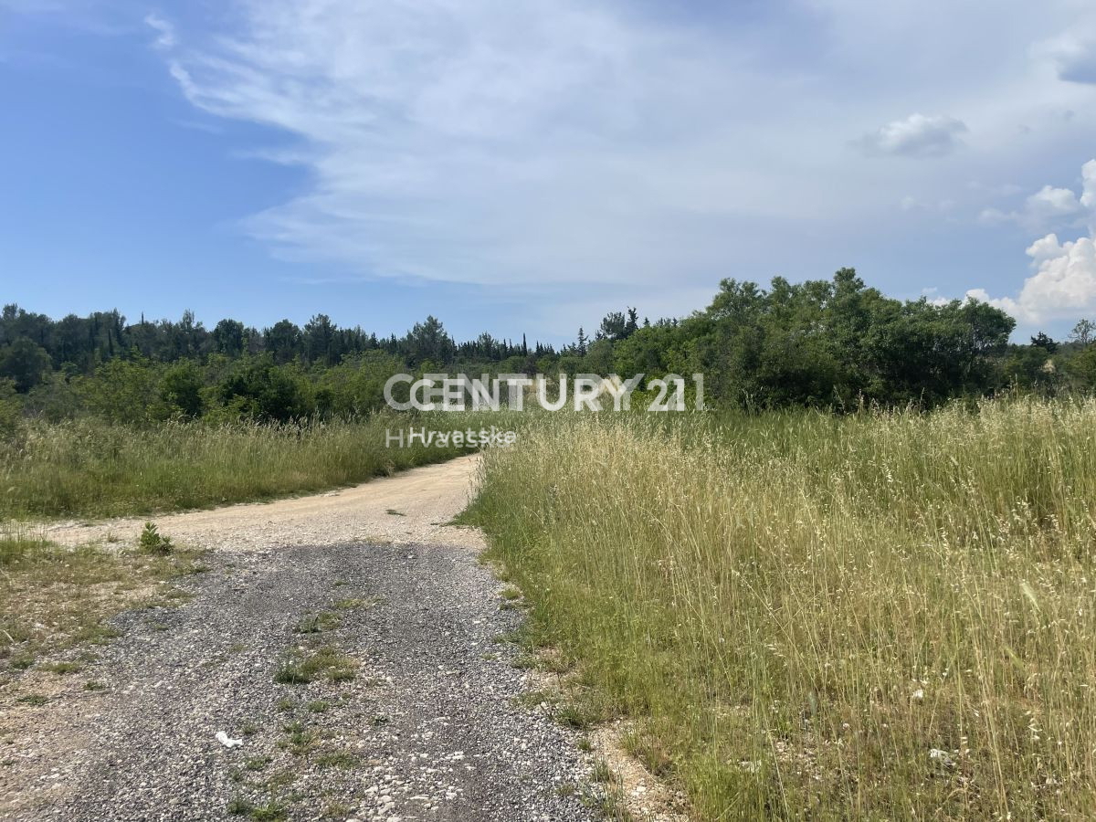 Poljoprivredno zemljišče v Svetem Filipu in Jakovu površine 5953 m2