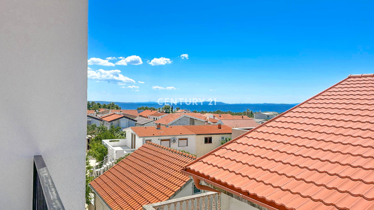 VIR, NOVOGRADNJA, MODERNO STANOVANJE 90 M2 V 2. NADSTROPJU, OPREMLJENO, TAKOJ ZASELJIVO, 600 M DO MORJA