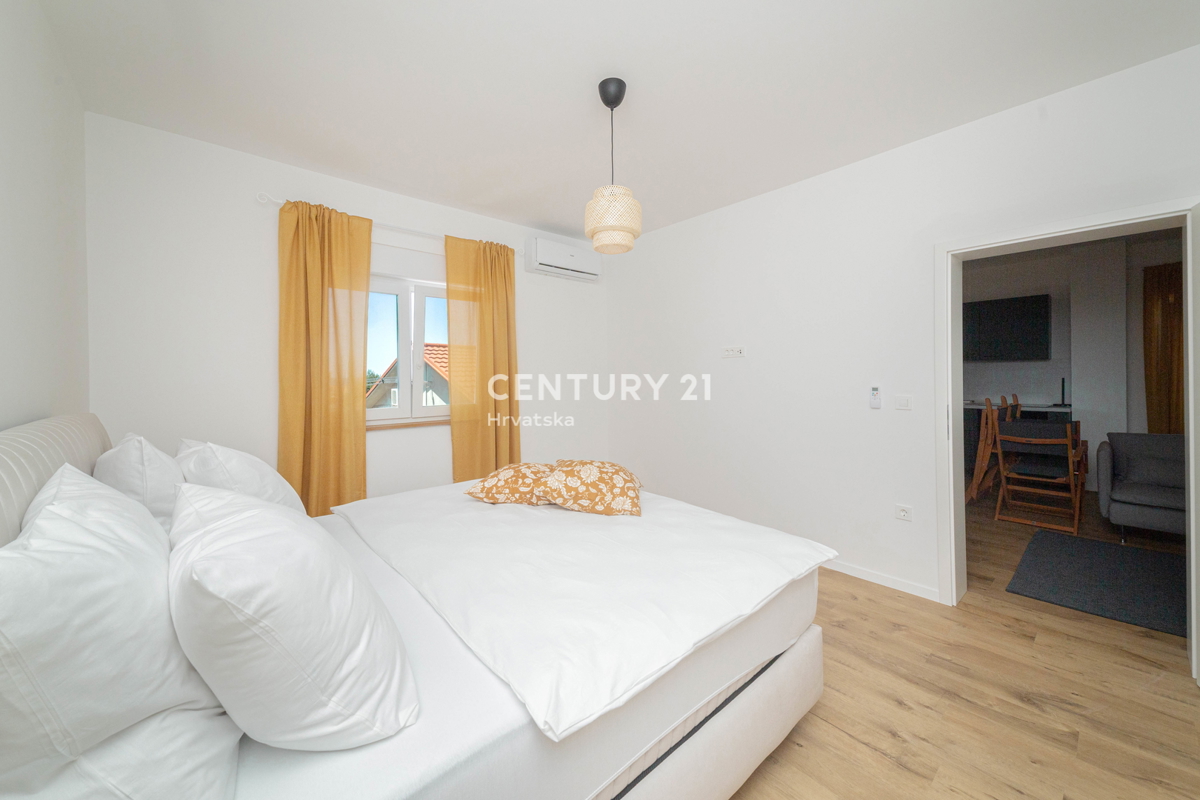 VIR, NOVOGRADNJA, MODERNO STANOVANJE 90 M2 V 2. NADSTROPJU, OPREMLJENO, TAKOJ ZASELJIVO, 600 M DO MORJA