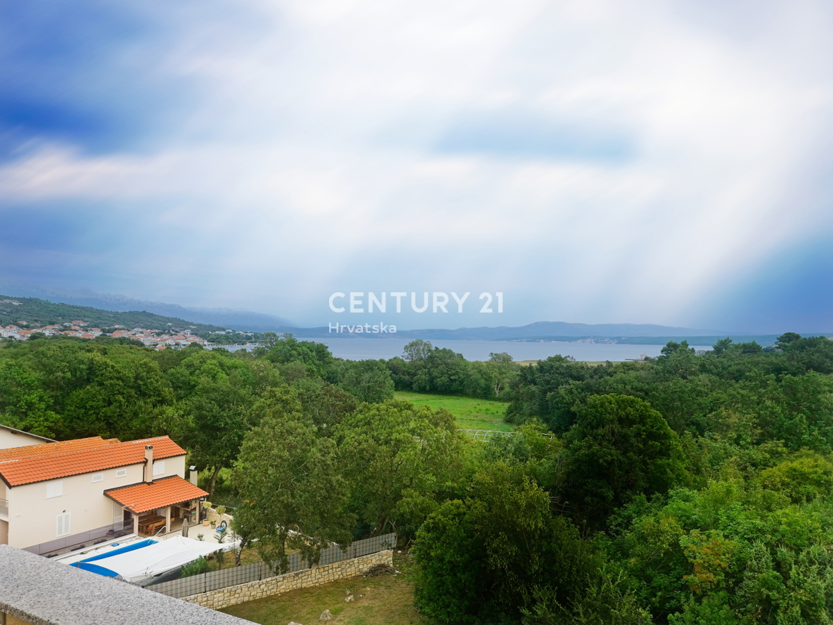 POSEDARJE: Dvosobno stanovanje s čudovitim pogledom na morje