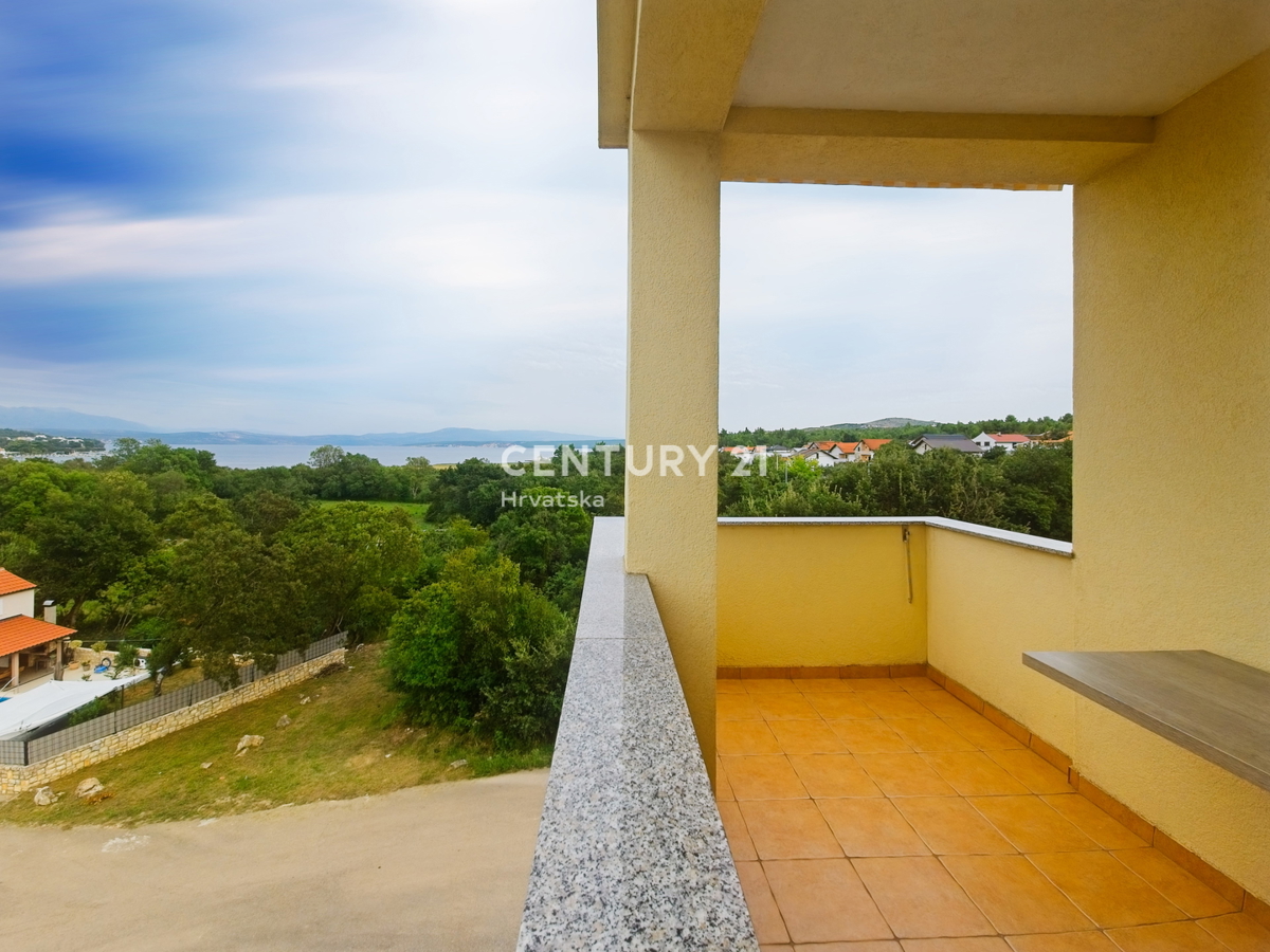 POSEDARJE: Dvosobno stanovanje s čudovitim pogledom na morje